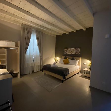 Lo Stallone -Malpensa Milan Airport Buscate Екстер'єр фото