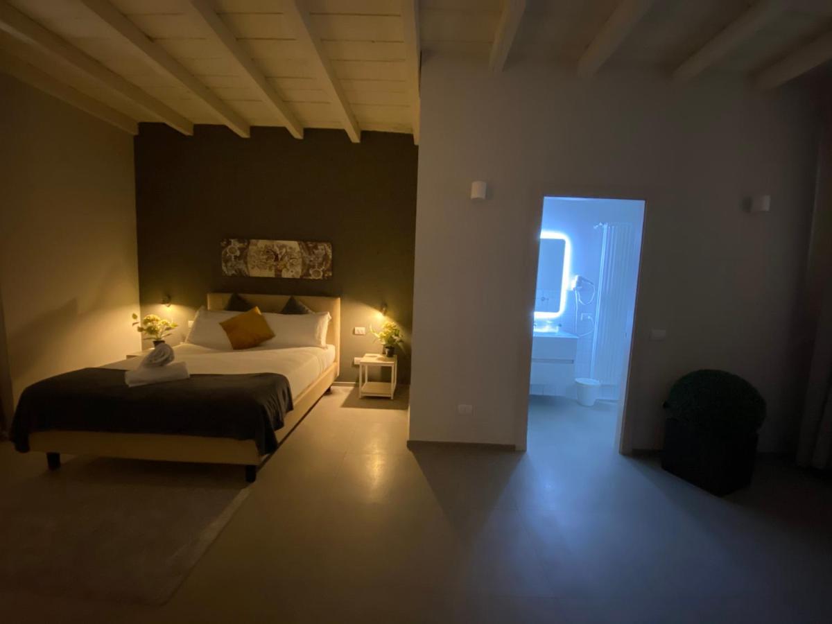 Lo Stallone -Malpensa Milan Airport Buscate Екстер'єр фото