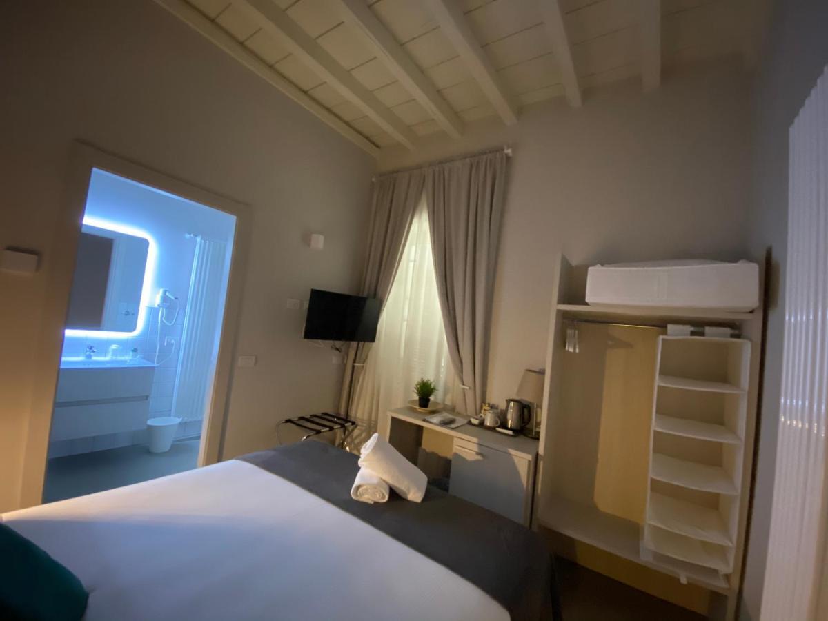 Lo Stallone -Malpensa Milan Airport Buscate Екстер'єр фото