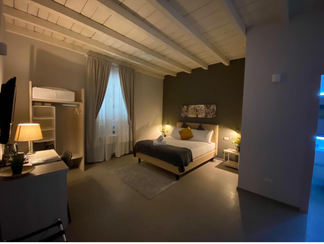 Lo Stallone -Malpensa Milan Airport Buscate Номер фото